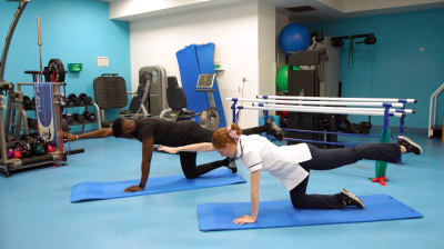Core (trunk) exercises for teenagers and adults living with sickle cell disorder Thumbnail